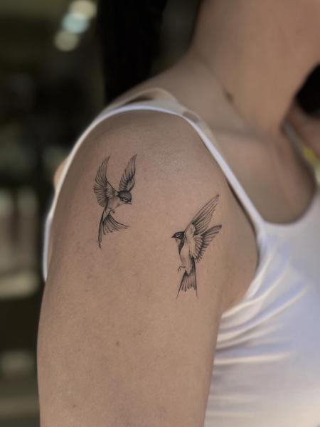 Fine line flying birds tattoo by @mia.ink._