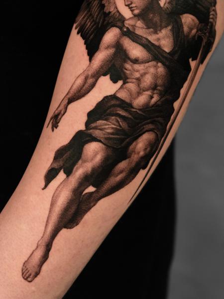Realism angel figure tattoo by @minaltt