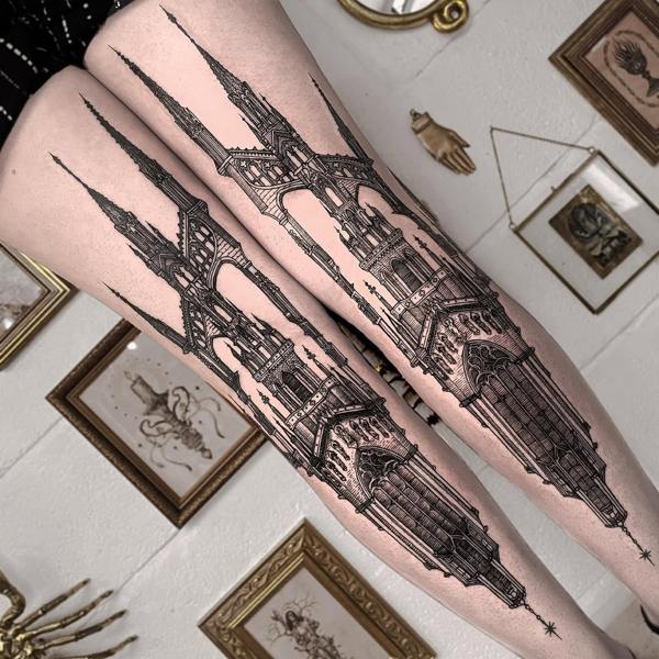 Blackwork gothic architecture tattoo by @myriam_black_tattoo