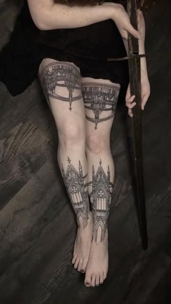 Blackwork gothic architecture tattoo by @myriam_black_tattoo