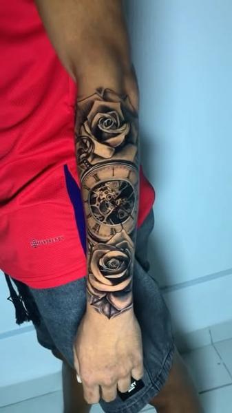 Realism roses pocket watch tattoo by @nettovasconcelostattoo