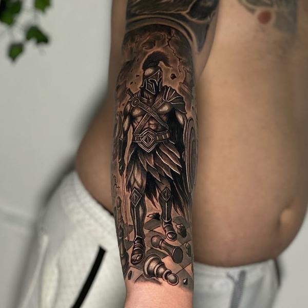 Illustrative spartan warrior tattoo by @nettovasconcelostattoo
