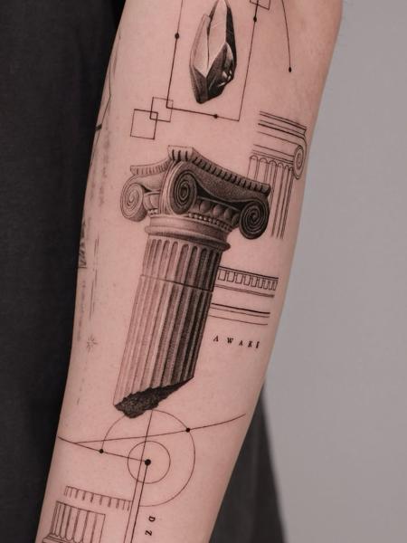 Realism architectural column tattoo by @newtattoo_studio