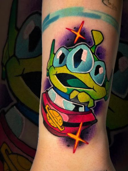 Anime alien character tattoo by @fodas_tats
