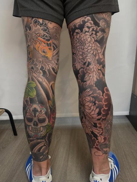 Japanese koi fish and skull tattoo by @nikole_lowe