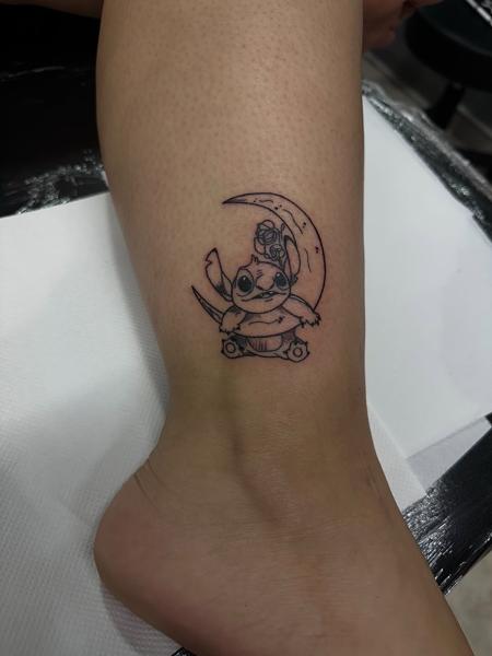 Fine line cute character tattoo by @mrduke__inkaholic