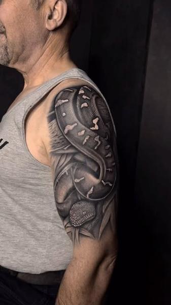 Realism realistic snake tattoo by @noemikovacstattoo