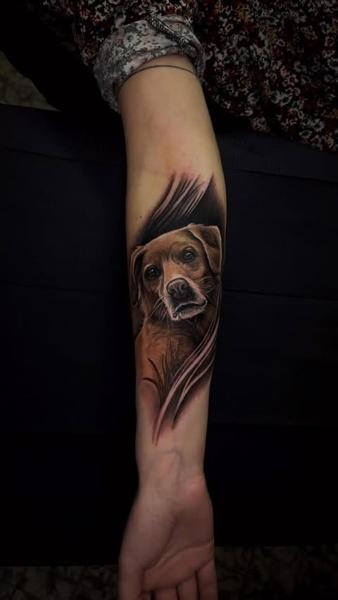 Realism dog portrait tattoo by @noemikovacstattoo