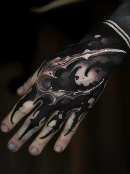 Blackwork abstract pattern tattoo by @oscar.tttst_