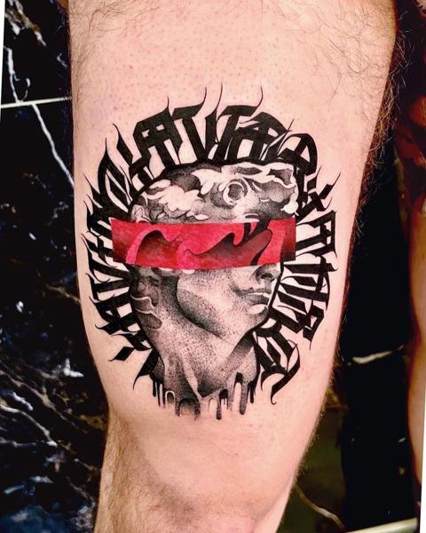 Illustrative statue head tattoo by @lune82er