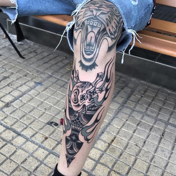 Traditional flaming skull tattoo by @ksr_junx