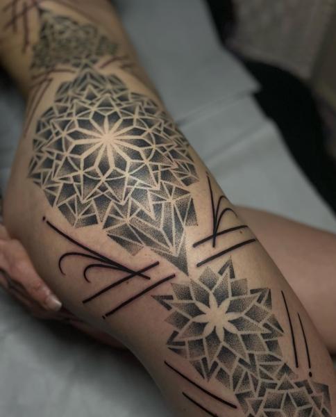 Geometric geometric mandala tattoo by @parispamelatattoo