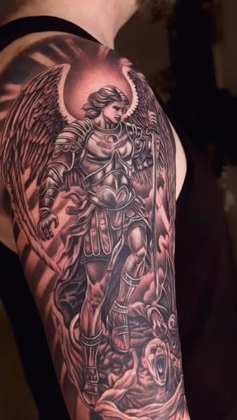 Realism angel warrior tattoo by @pedrovandiesel