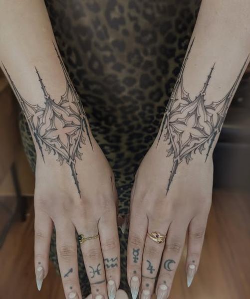 Ornamental ornamental design tattoo by @penelopetentakles