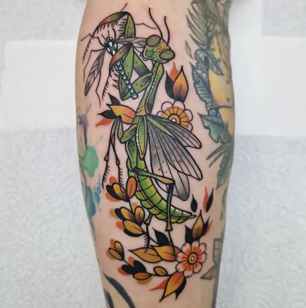 Traditional praying mantis tattoo by @rabtattoo