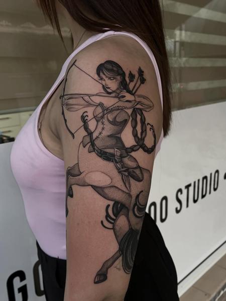 Illustrative centaur archer tattoo by @raniatattoos