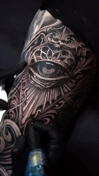 Ornamental blackwork ornate eye tattoo by @mumia916