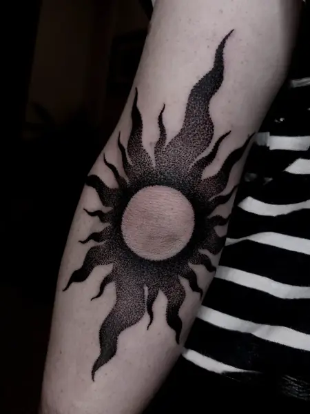 Dotwork sun design tattoo by @bex_hoodless