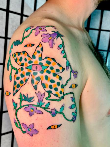 Illustrative floral eye pattern tattoo by @antistress_tattoo
