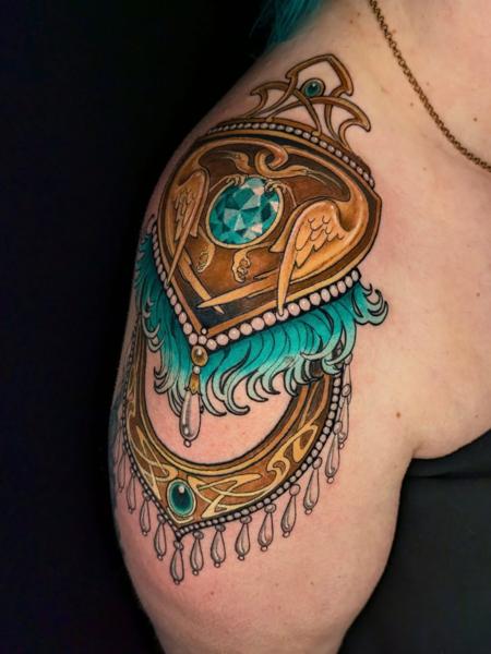 Ornamental ornate pendant tattoo by @rocio_todisco