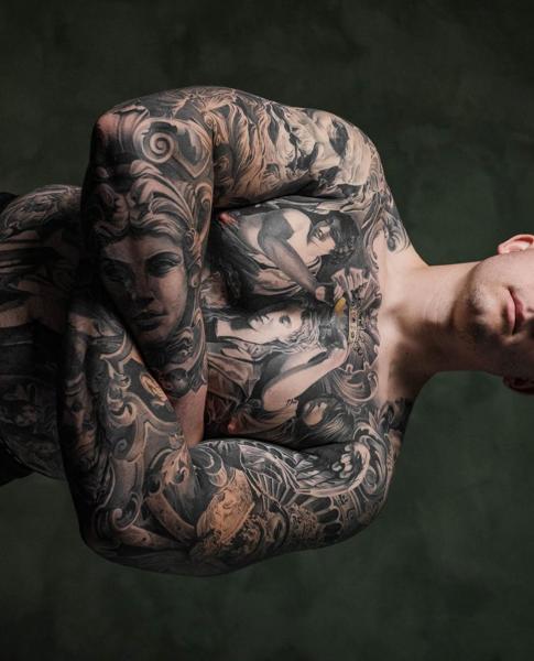 Baroque realism baroque figures tattoo by @rubentattooer