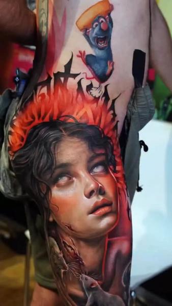 Realism woman with rat tattoo by @sambarbertattoo