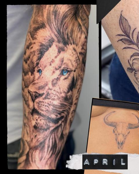 Realism lion portrait tattoo by @samclaridgetattoos
