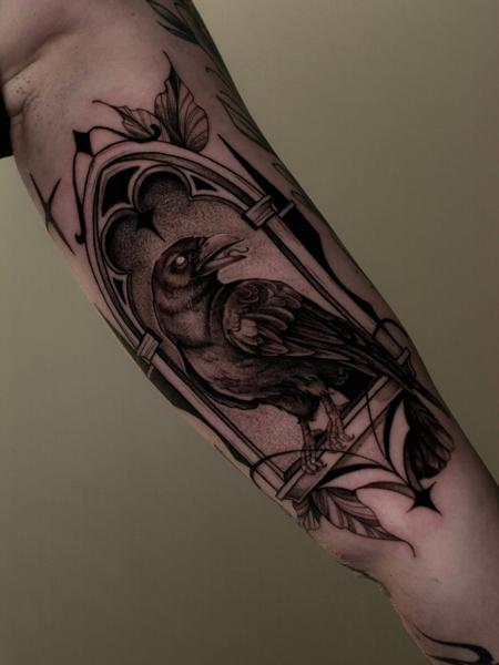 Blackwork gothic crow tattoo by @sem_tattooer