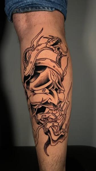 Japanese samurai helmet tattoo by @the_cutter_tattooer