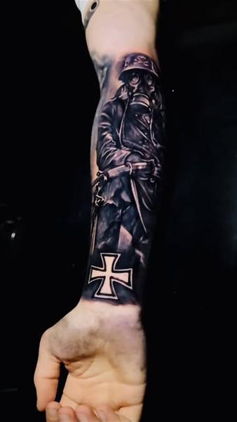 Realism gas mask soldier tattoo by @khantat2