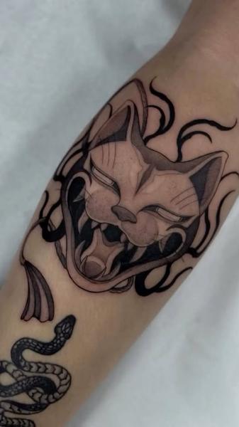 Illustrative demonic cat tattoo by @shoutone_
