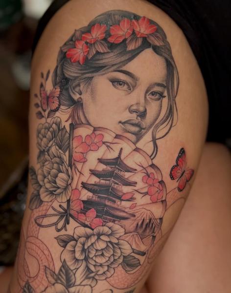 Realism geisha and pagoda tattoo by @stephanie_melbourne