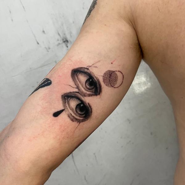 Realism eyes with teardrop tattoo by @zachosink
