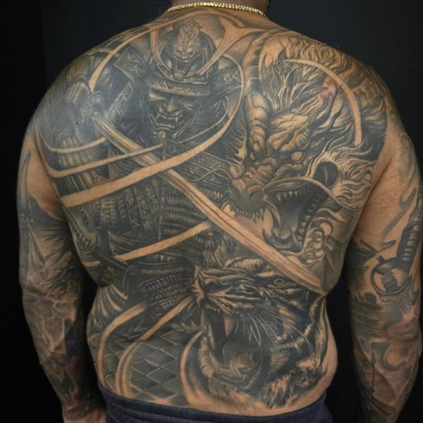 Japanese samurai and dragon tattoo by @vividinkbirmingham