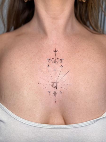 Ornamental ornamental design tattoo by @vivi_b_tattoo