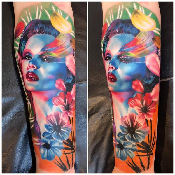 Illustrative colorful portrait tattoo by @willians_tattoo